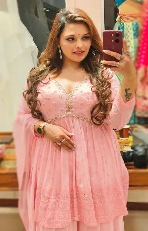 call girl in Lucknow